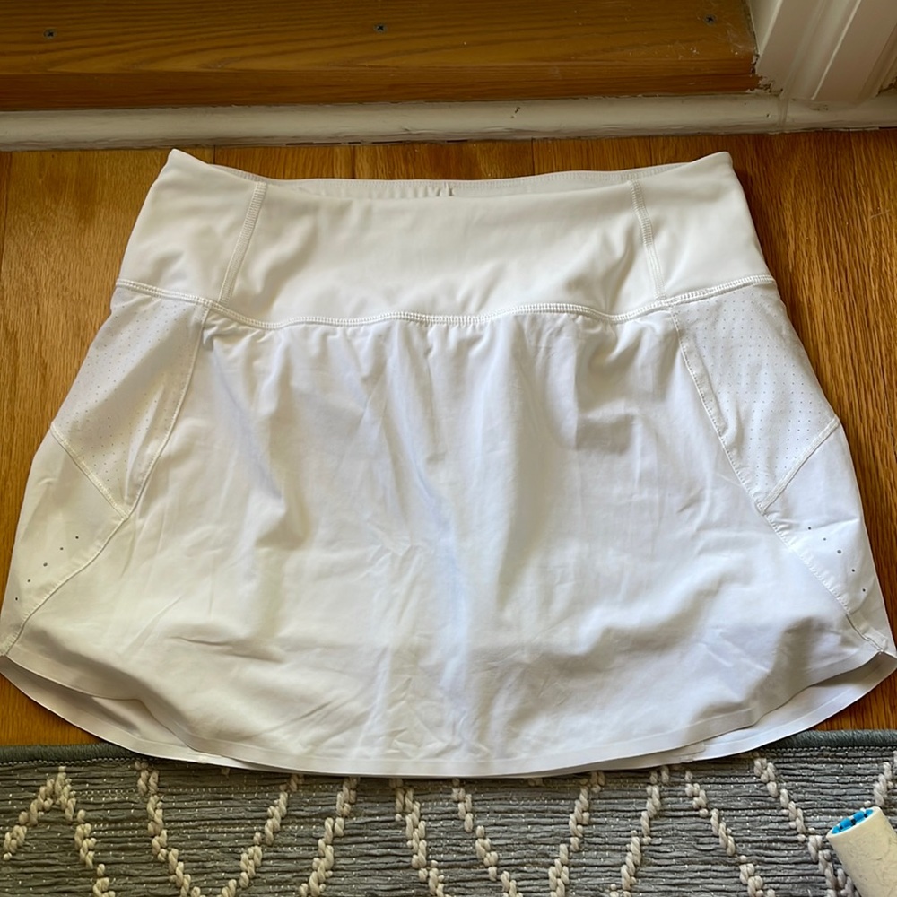 Athleta run with it skort